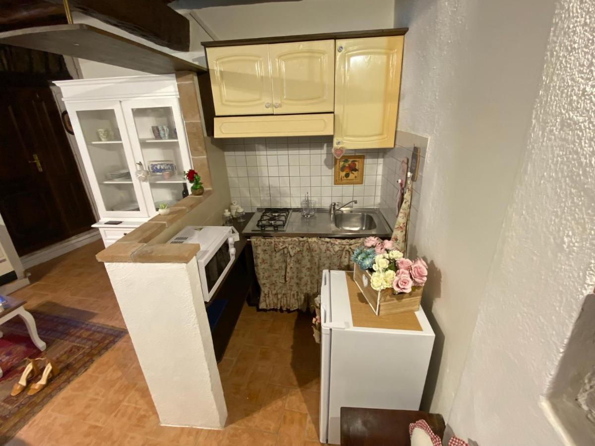 Torre Iolanda Bed & Breakfast Campagnano Di Roma Exterior photo